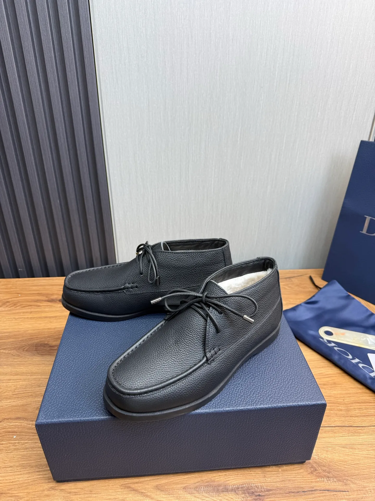 Factory price 620💰🈶Pili.Mauri [Dior] Men's official website na hot sale🔥Imported cowhide + cowhide lining. Original rubber wear-resistant outsole. High quality shipment ⬆️Code number 38-44, (45 customized)